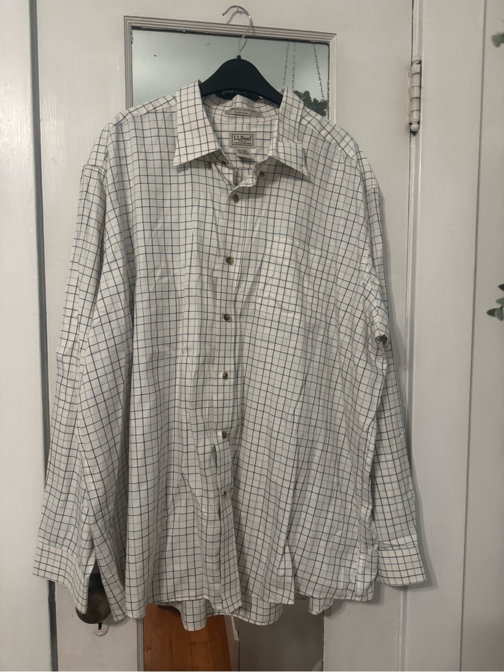 L.L. Bean Men’s Wrinkle-Resistant Long Sleeve Shirt XL Windowpane Check